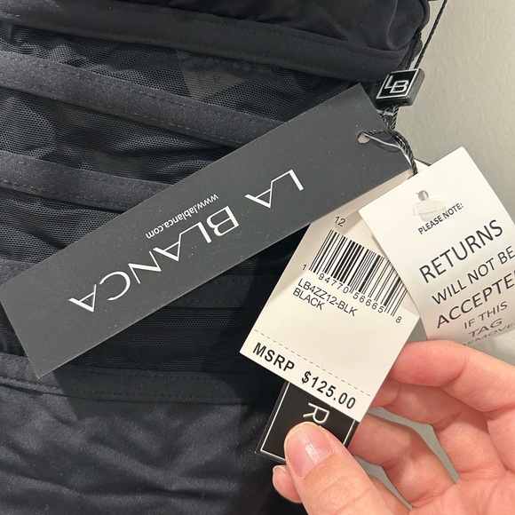 La Blanca Black Island Goddess Over the Shoulder Mesh One Piece Swimsuit - Picture 6 of 9